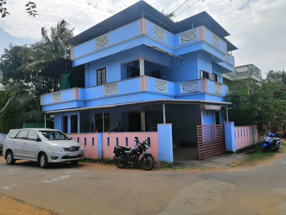 4BHK house for sale in Panamukku.